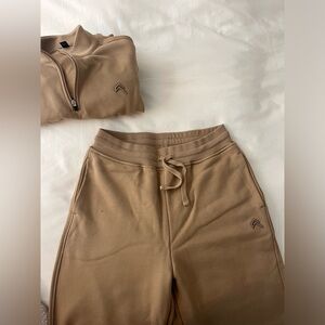 Oner Active Dune Straight Leg Cropped Sweatshirt Sweat Set